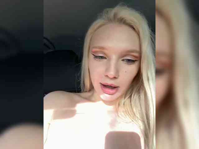 AmmyAlexInPublic