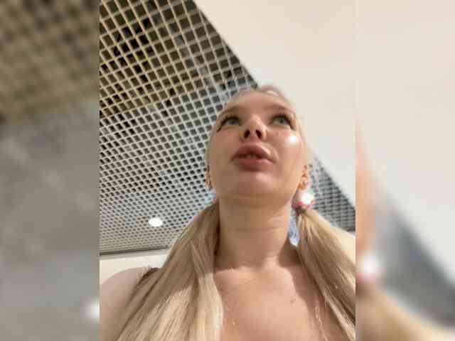 AmmyAlexInPublic
