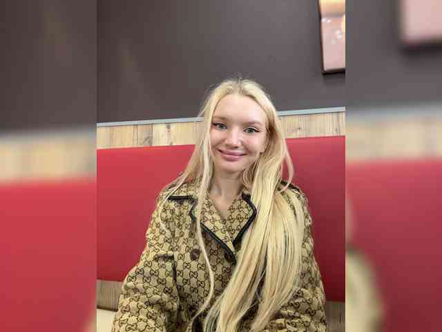AmmyAlexInPublic