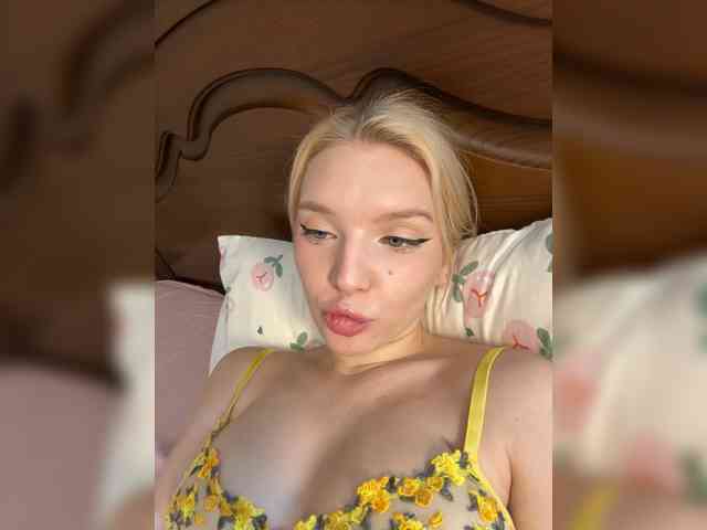 AmmmyInPublic