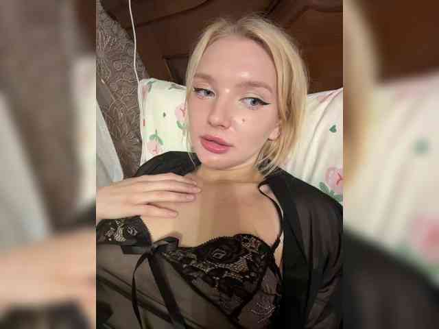 AmmmyInPublic