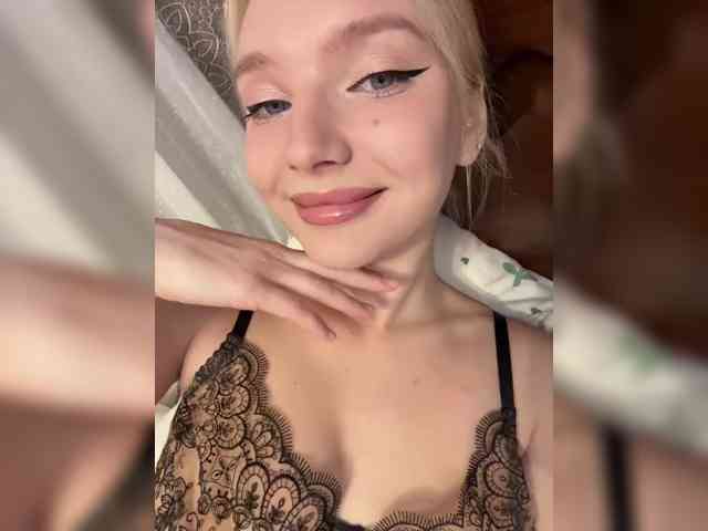 AmmmyInPublic