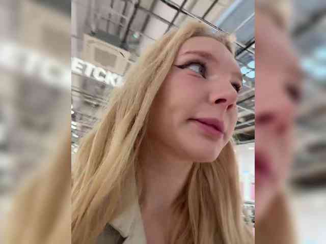 AmmyAlexInPublic