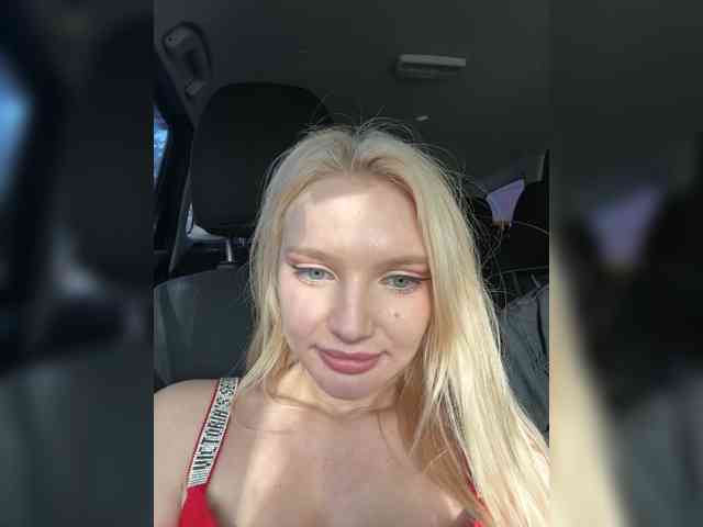 AmmyAlexInPublic