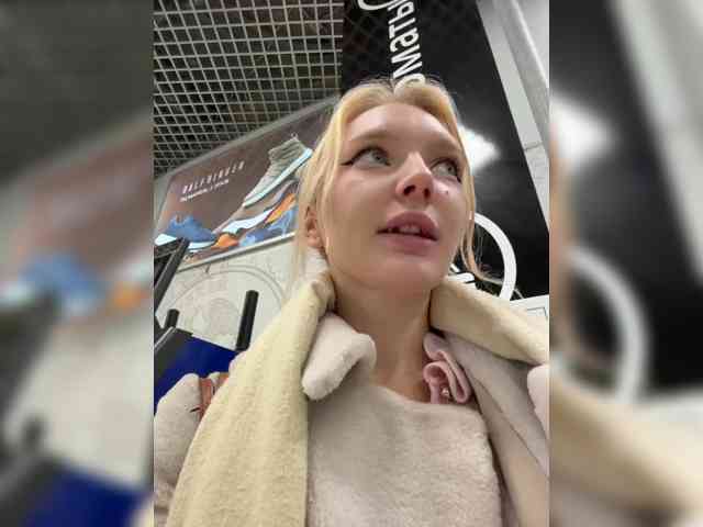 AmmyAlexInPublic AmmyAlexInPublic