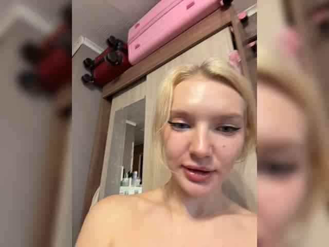 AmmmyInPublic