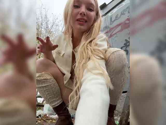 AmmyAlexInPublic