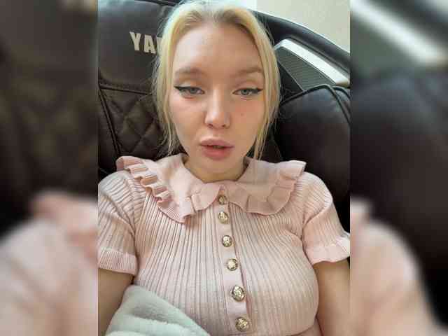 AmmyAlexInPublic