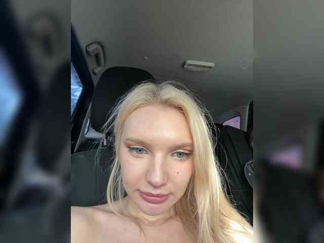 AmmyAlexInPublic