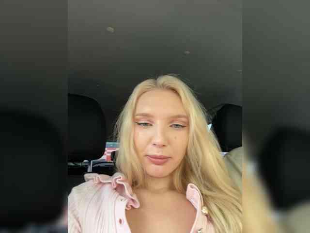 AmmyAlexInPublic