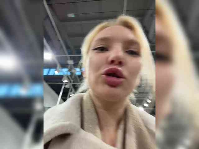 AmmmyInPublic