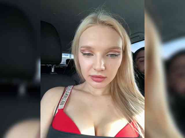 AmmyAlexInPublic