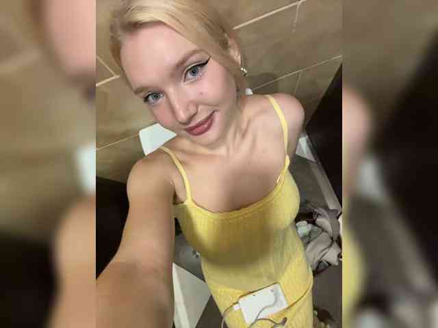AmmmyInPublic