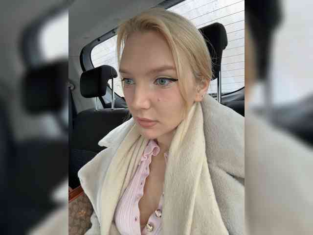 AmmyAlexInPublic