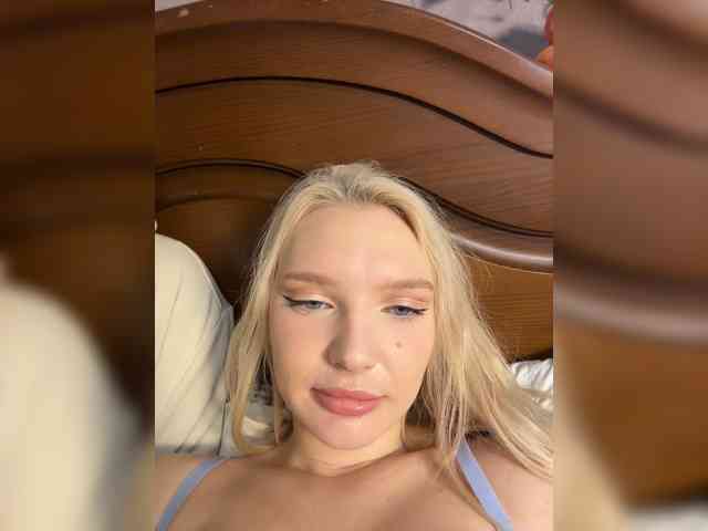 AmmyAlexInPublic