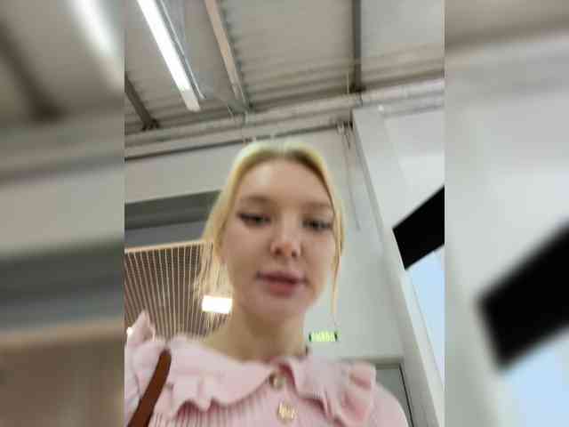 AmmmyInPublic