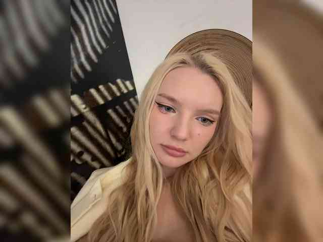 AmmyAlexInPublic