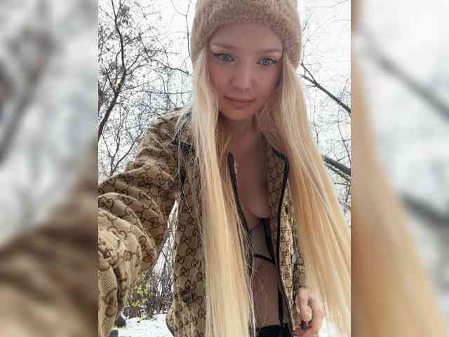 AmmyAlexInPublic