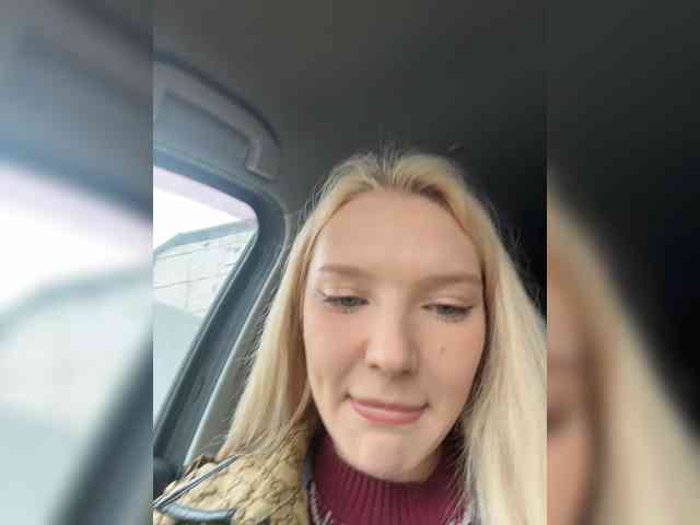 AmmyAlexInPublic webcam