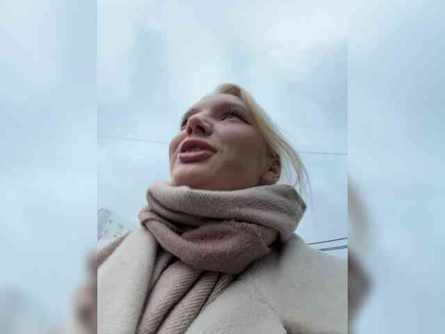 AmmmyInPublic