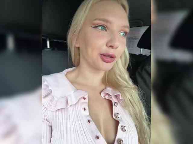 AmmyAlexInPublic