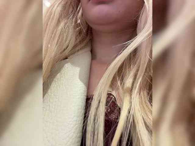 AmmyAlexInPublic
