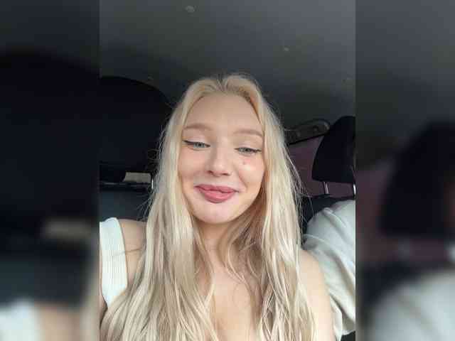 AmmyAlexInPublic