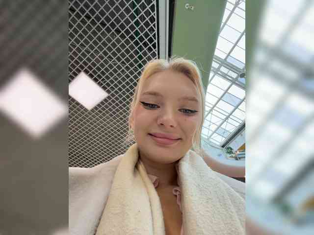 AmmmyInPublic