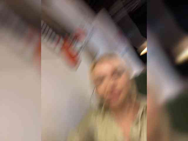 AmmmyInPublic