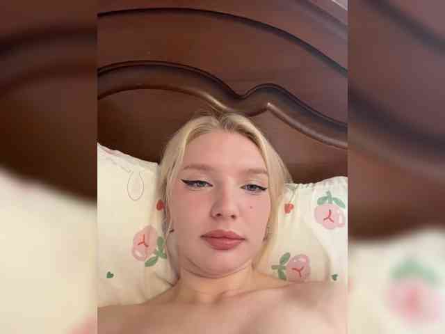 AmmmyInPublic