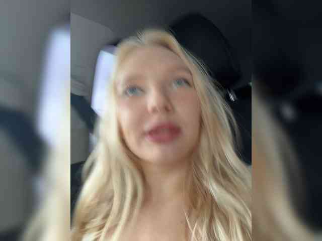 AmmyAlexInPublic