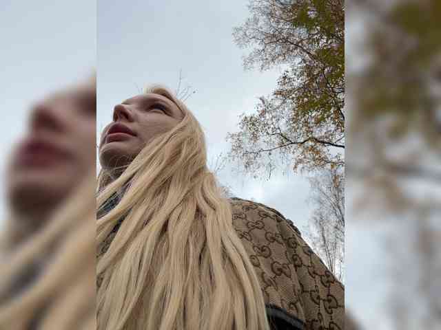 AmmyAlexInPublic