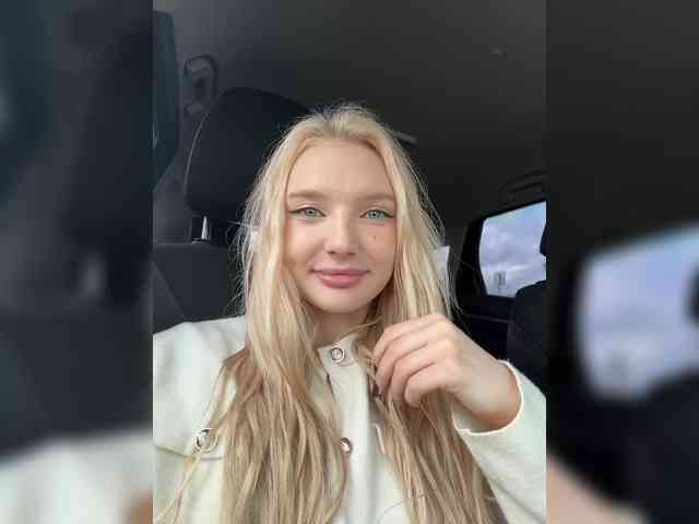 AmmyAlexInPublic