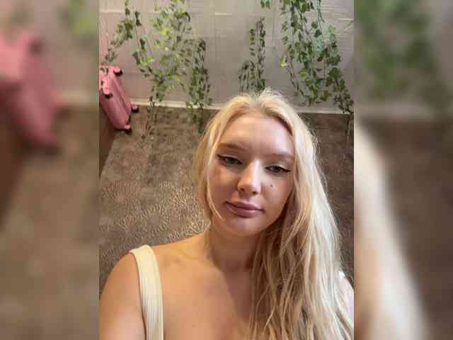 AmmyAlexInPublic