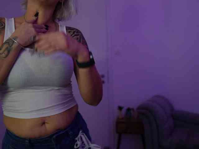 Milfjessy18's live stream
