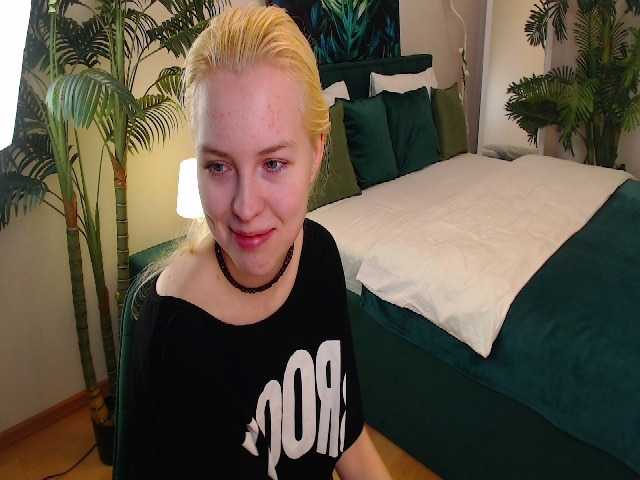 HannahHolliss live cam on BongaCams