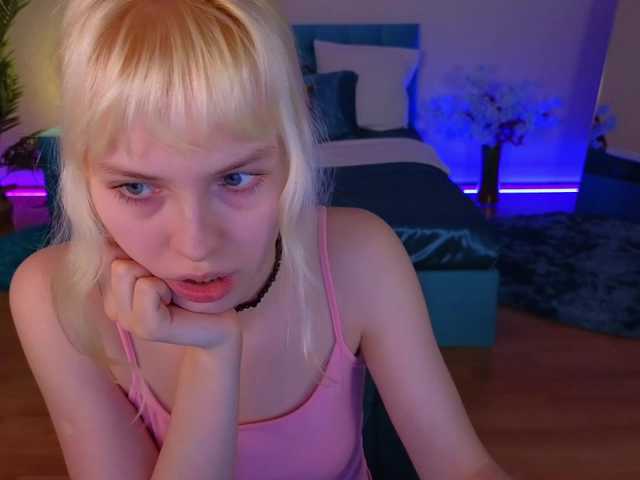 HannahHolliss live cam on BongaCams