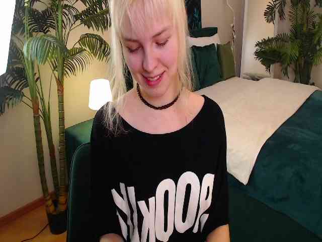 HannahHolliss webcam