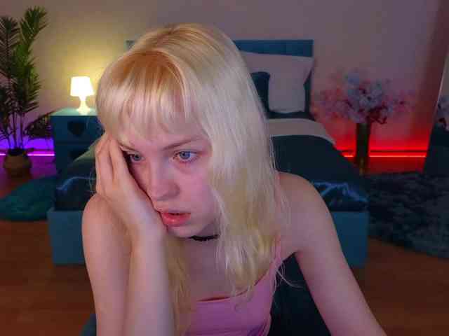 HannahHolliss webcam