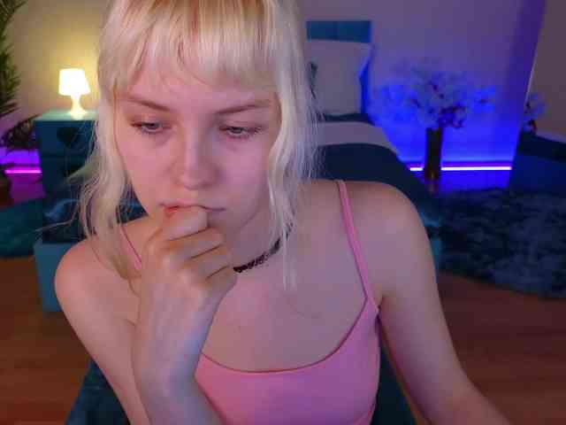 HannahHolliss webcam