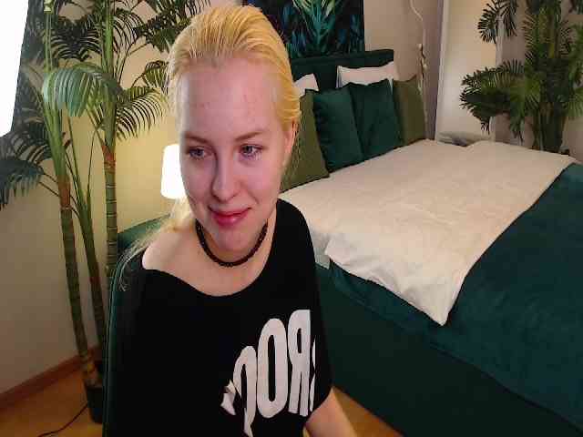 HannahHolliss webcam