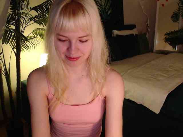 HannahHolliss webcam