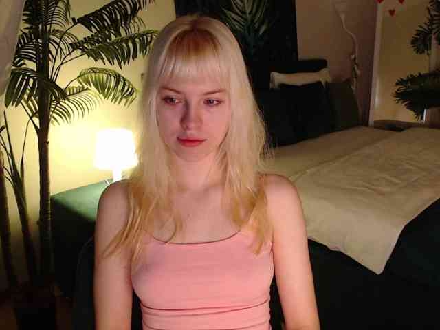 HannahHolliss webcam