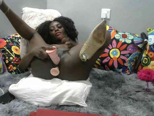LaylaLeopard webcam