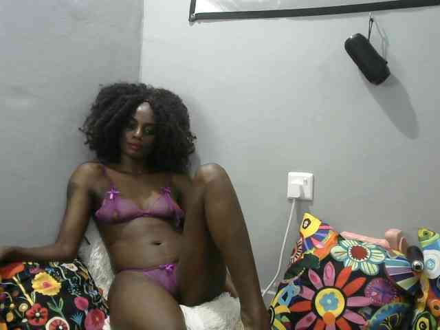 LaylaLeopard webcam