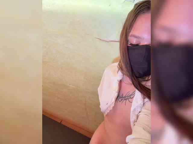 melisskakiss live female cam on bongacams