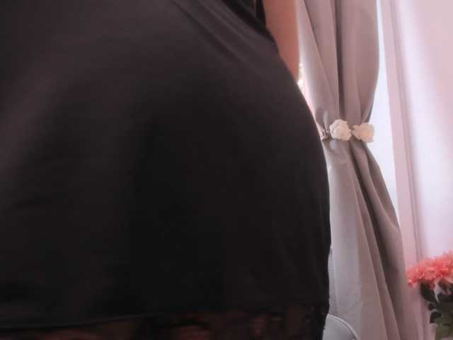 elinaskyy, en vivo ahora en BongaCams
