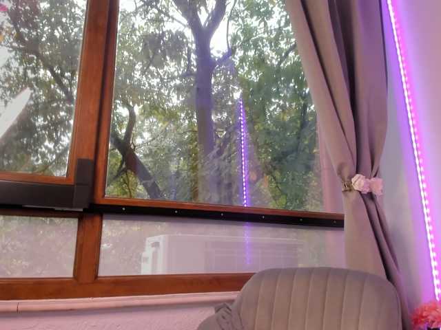 elinaskyy live cam on BongaCams