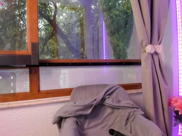 elinaskyy live cam on BongaCams