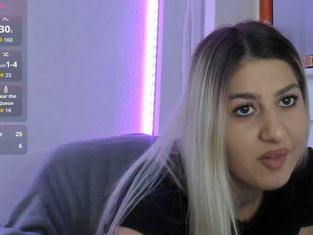 elinaskyy live cam on BongaCams